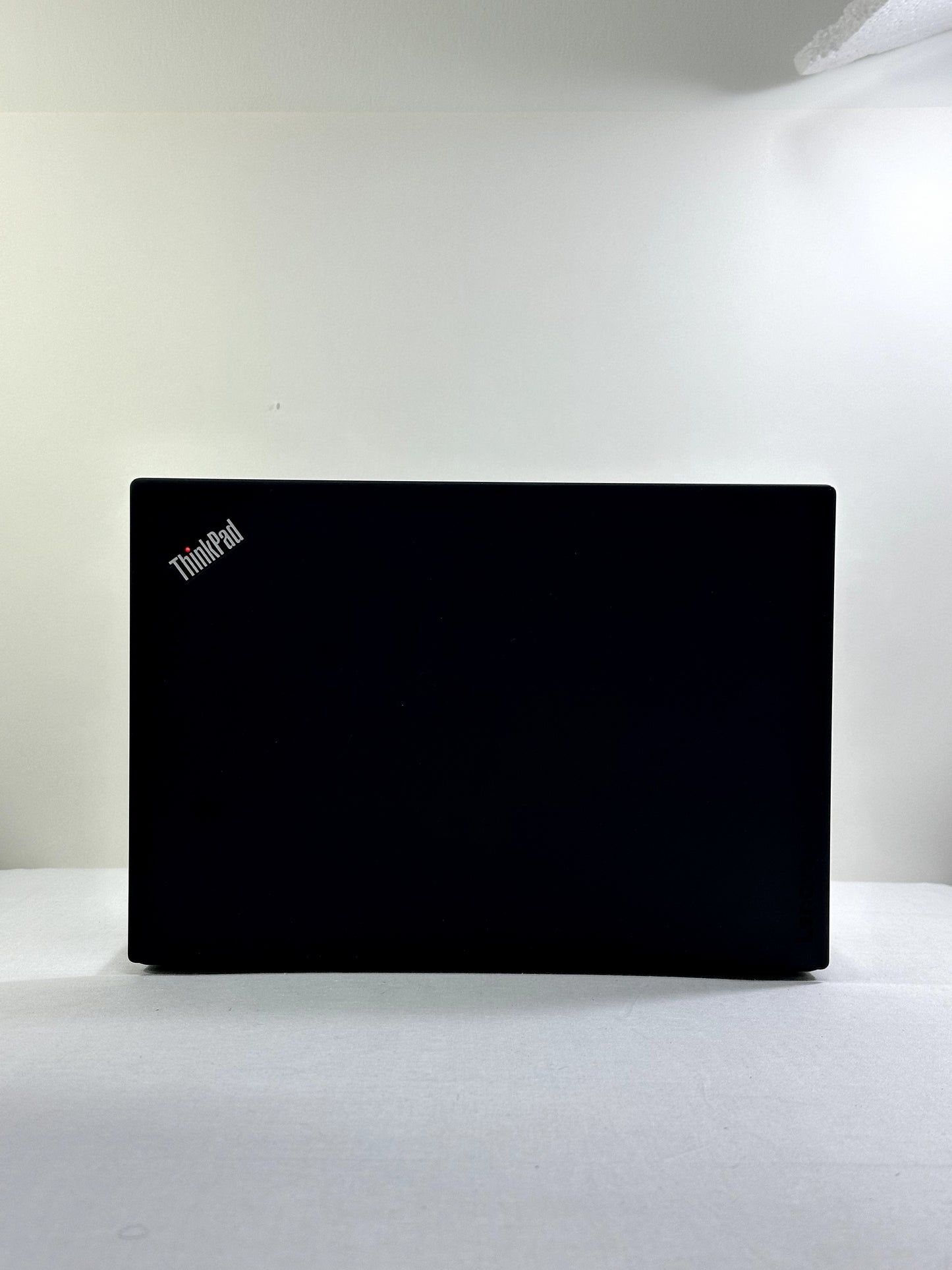 Lenovo ThinkPad T480 14-Inch Laptop | Intel Core i5 (8th Gen) | 8GB RAM | 256GB SSD | Windows 11 | Pre-Owned | Excellent Condition