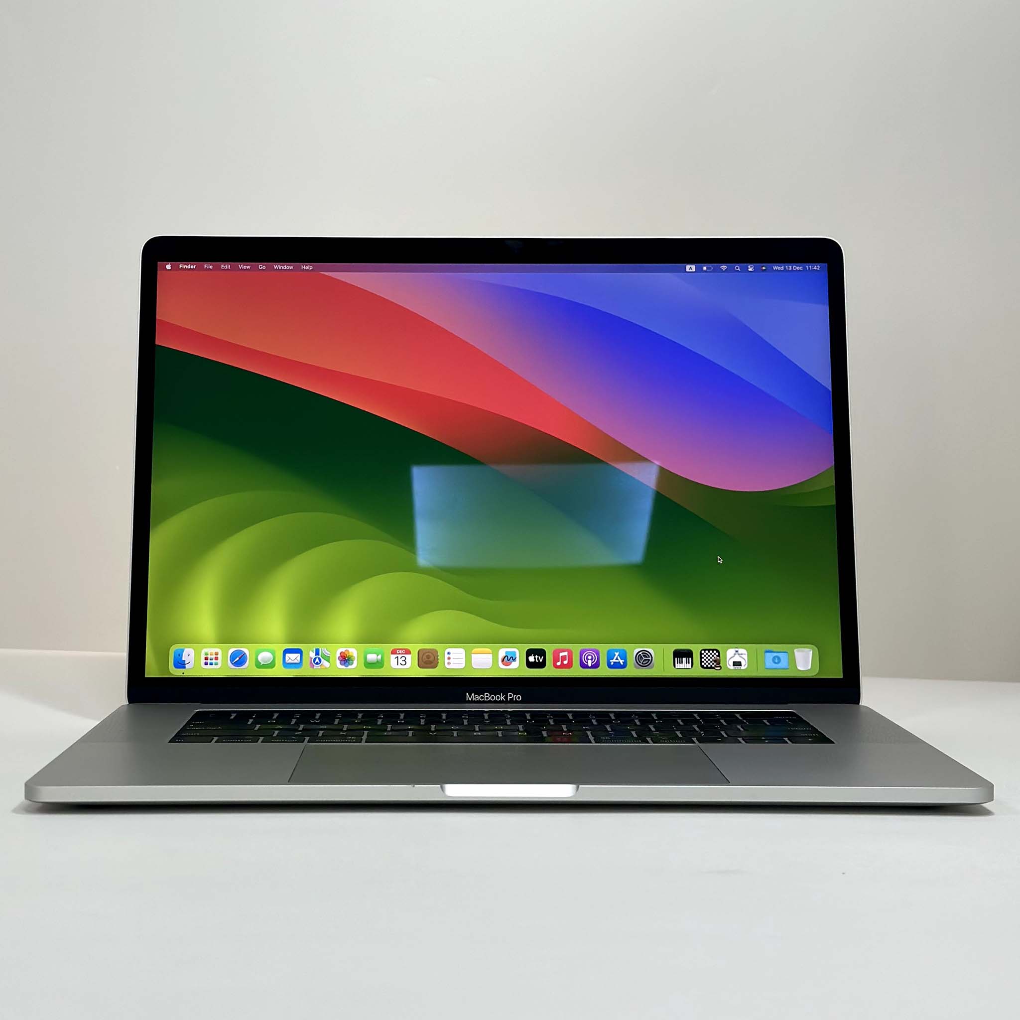 APPLE MacBook Pro, 15-inch, Intel Core i7, 16gb RAM, 512gb SSD 