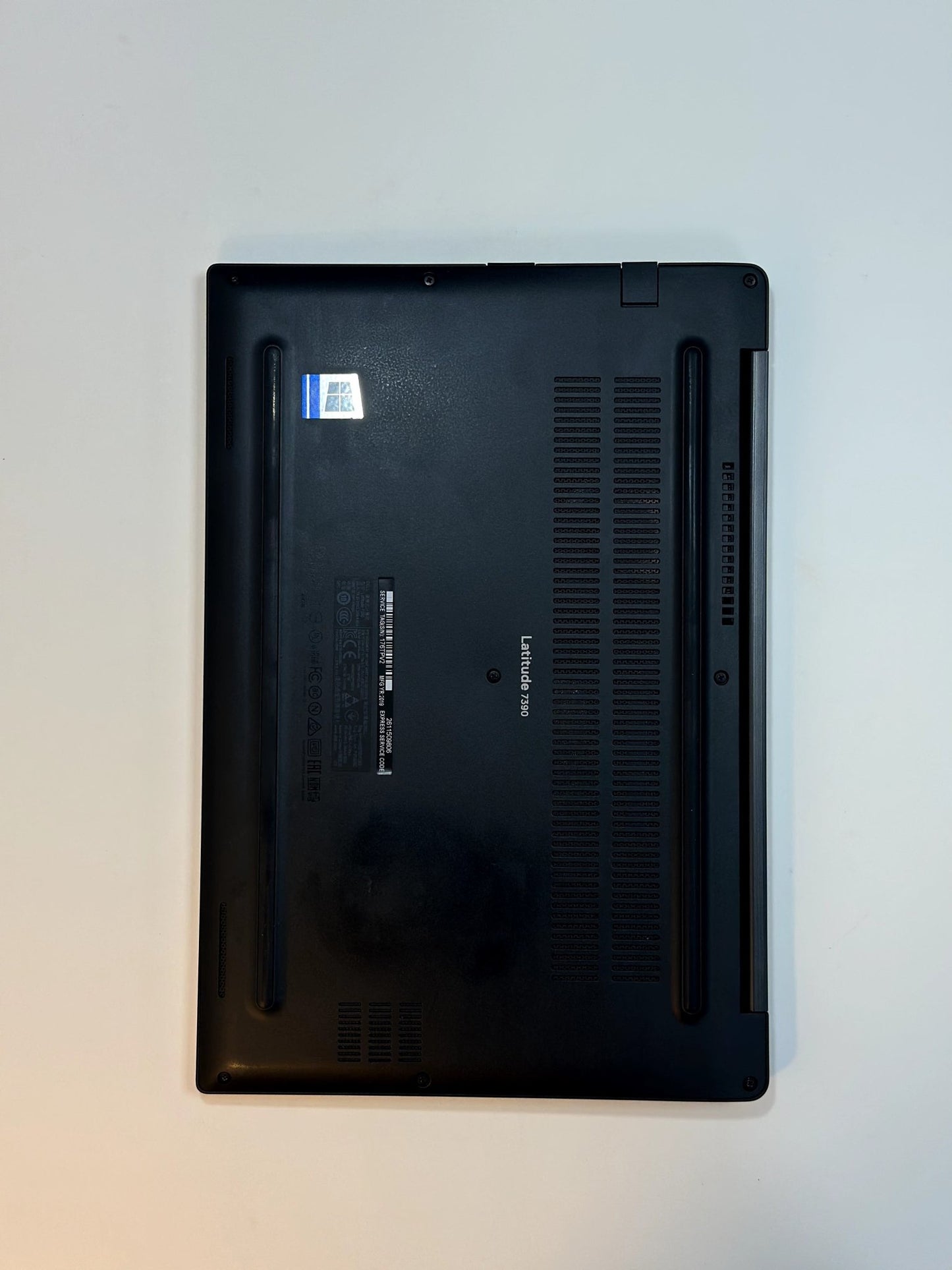 Pre - Owned Dell Latitude 7390 13.3" Touch 2 - in - 1 (Intel Core i7 - 8th Gen, 16GB RAM, 512GB NVMe SSD) – Grade A | 1 - Year Warranty + Free Bag, Mouse & Pad | Qatar Fast Delivery - techdeals