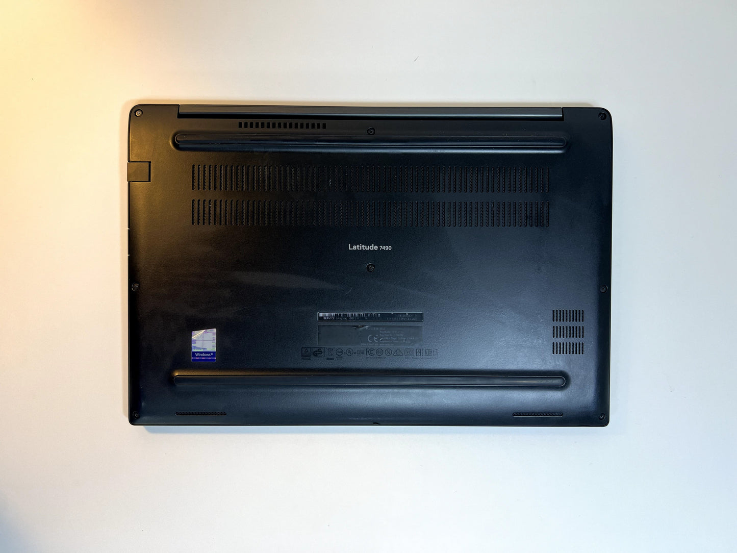 Pre-Owned Dell Latitude 7490 14" Touch (i5-8th Gen, 16GB, 512GB SSD, Win 11 Pro) – Grade A | 1-Yr Warranty + Bag & Mouse | Qatar Delivery