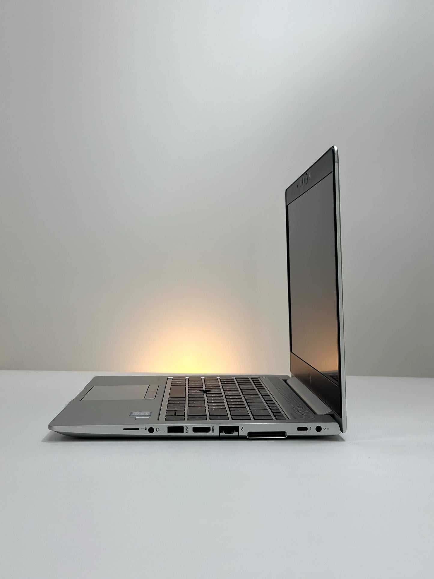 Pre-Owned HP EliteBook 840 G5 14" Touch (Intel Core i5-8th Gen, 16GB RAM, 512GB NVMe SSD) β Grade A | 1-Year Warranty + Free Bag & Mouse | Qatar Fast Delivery