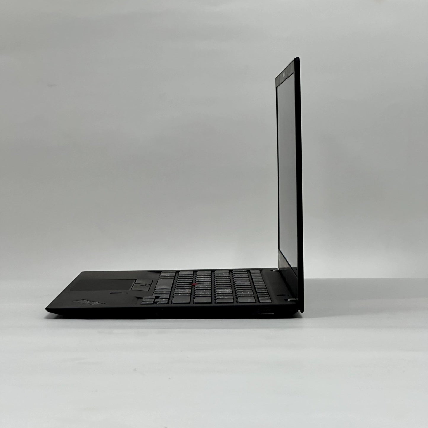 Pre - Owned Lenovo ThinkPad X1 Carbon 14" (Intel Core i7 - 8th Gen, 16GB RAM, 512GB NVMe SSD) – Grade A | 1 - Year Warranty + Free Bag | Qatar Fast Delivery - techdeals